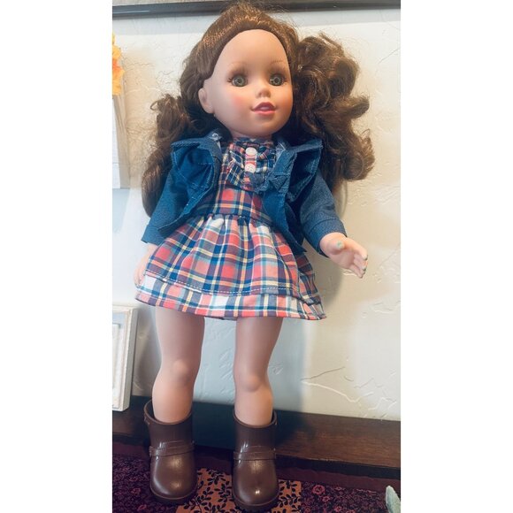 New Adventure 2020 doll Style Girl long Luscious hair brunette, 16 inches tall - Picture 8 of 12